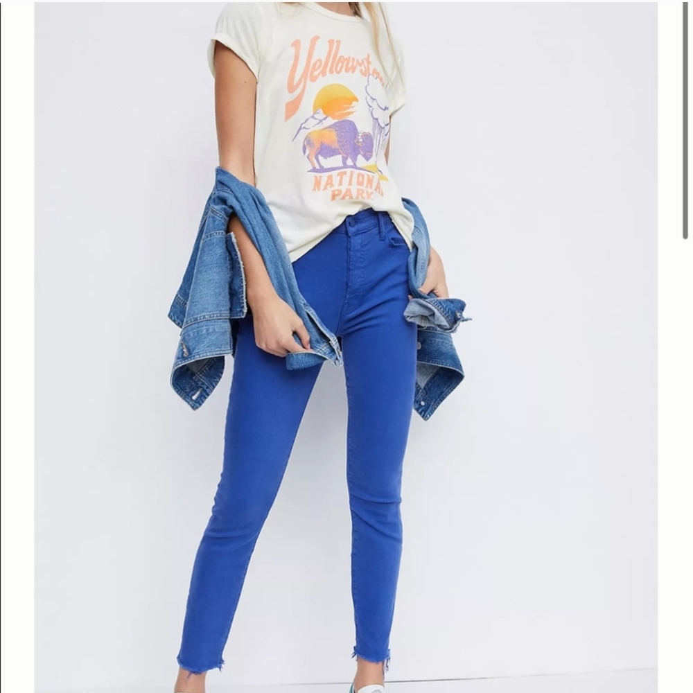 Mother Jeans The Stunner Ankle Fray Mazerine Blue